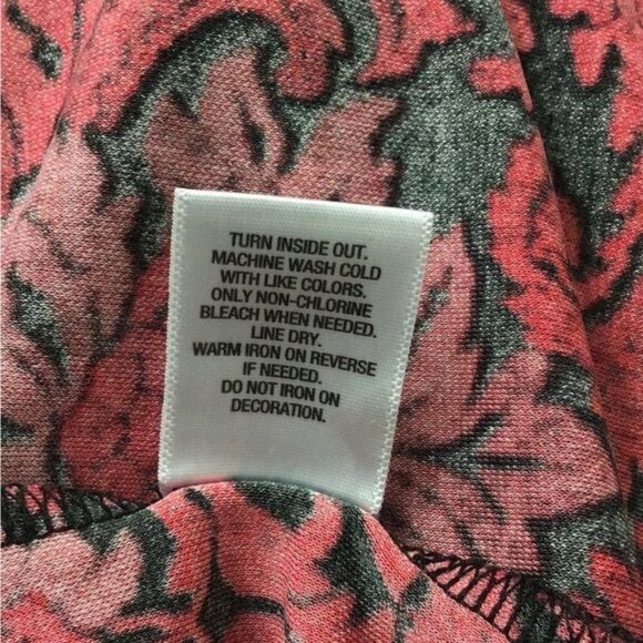 Roz & Ali Women’s Long Sleeve Split Neck Beaded Collar, Red, size L - Picture 8 of 8